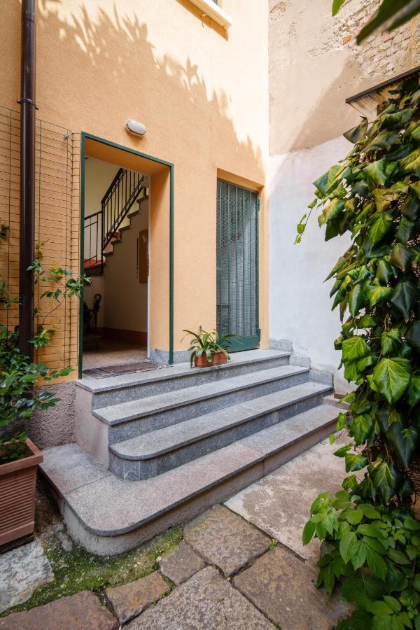 Accomodo Mib13 Bivano Navigli ミラノ エクステリア 写真